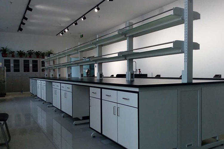 1656410887707611.jpg 鋼木實(shí)驗(yàn)臺(tái)2.jpg