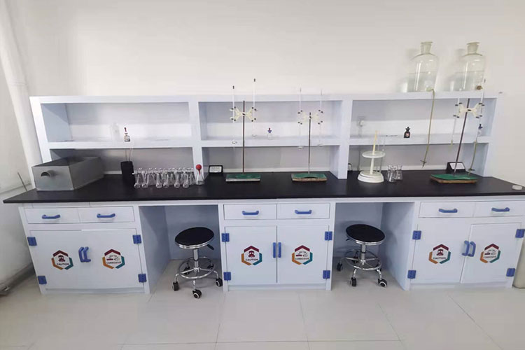 1656491037766187.jpg pp實驗臺.jpg